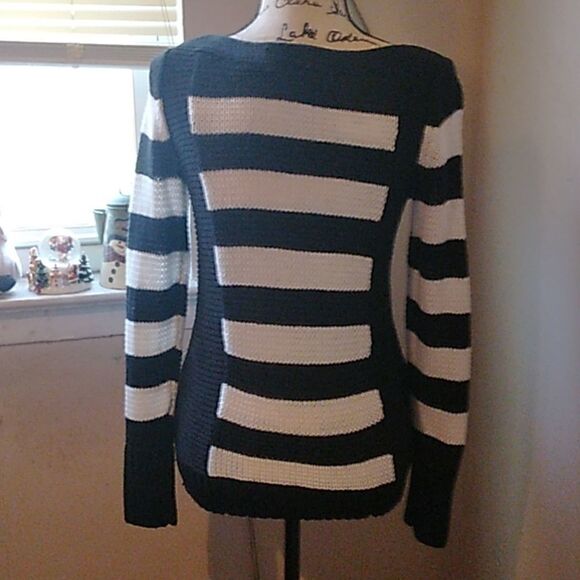 NWT CALVIN KLEIN BLACK & WHITE STRIPED BOATNECK SWEATER XS - Picture 8 of 12
